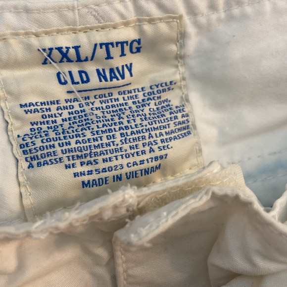 XXL Old Navy Men’s Swim Trunks - Picture 5 of 12